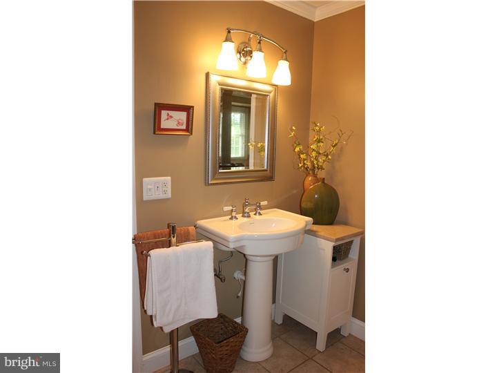 315 Chairville Road Southampton, NJ 08088 - Photo 11 of 20 Bathroom