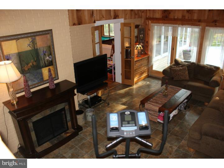 315 Chairville Road Southampton, NJ 08088 - Photo 16 of 20 Family Room