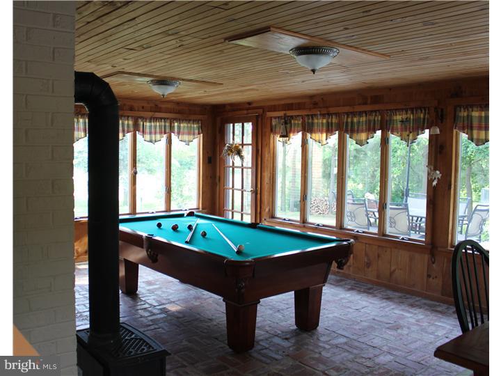 315 Chairville Road Southampton, NJ 08088 - Photo 9 of 20 Sun Room