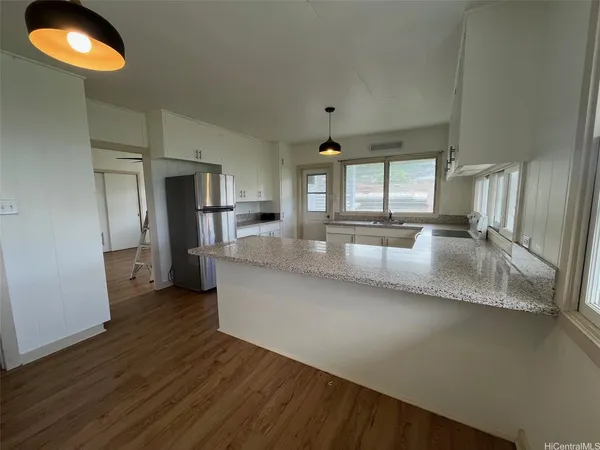 $3,000 | 1611 Ua Drive, Honolulu, HI 96816