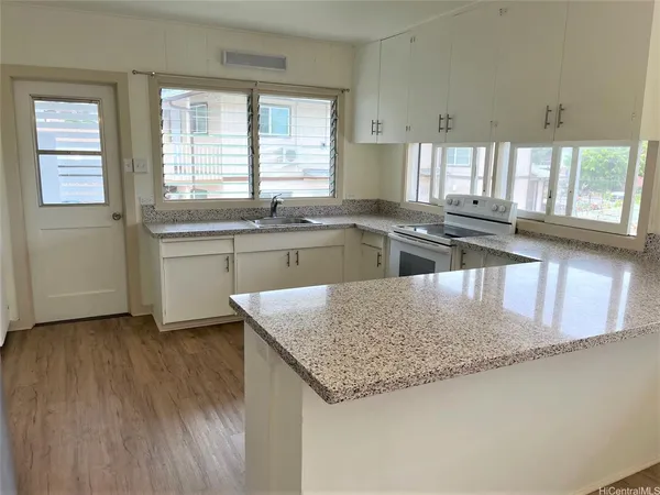 $3,000 | 1611 Ua Drive, Honolulu, HI 96816