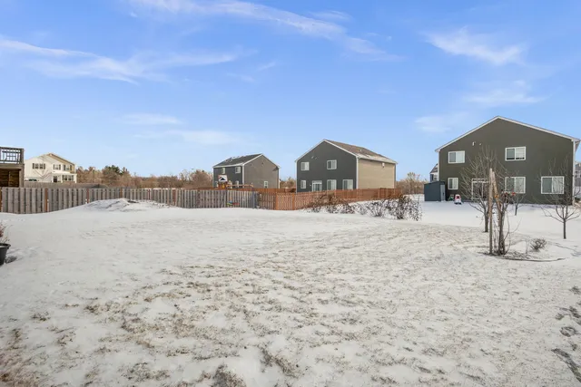 a view of road with a yard