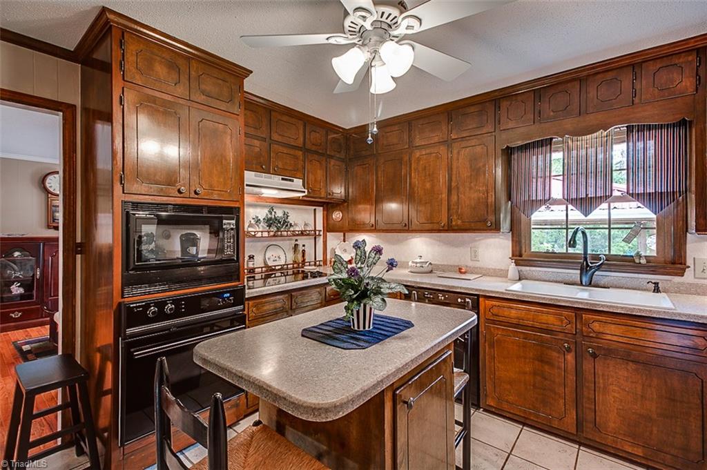 3938 Old Courthouse Road Sophia, NC 27350 - Photo 10 of 30 Gallery Image 10