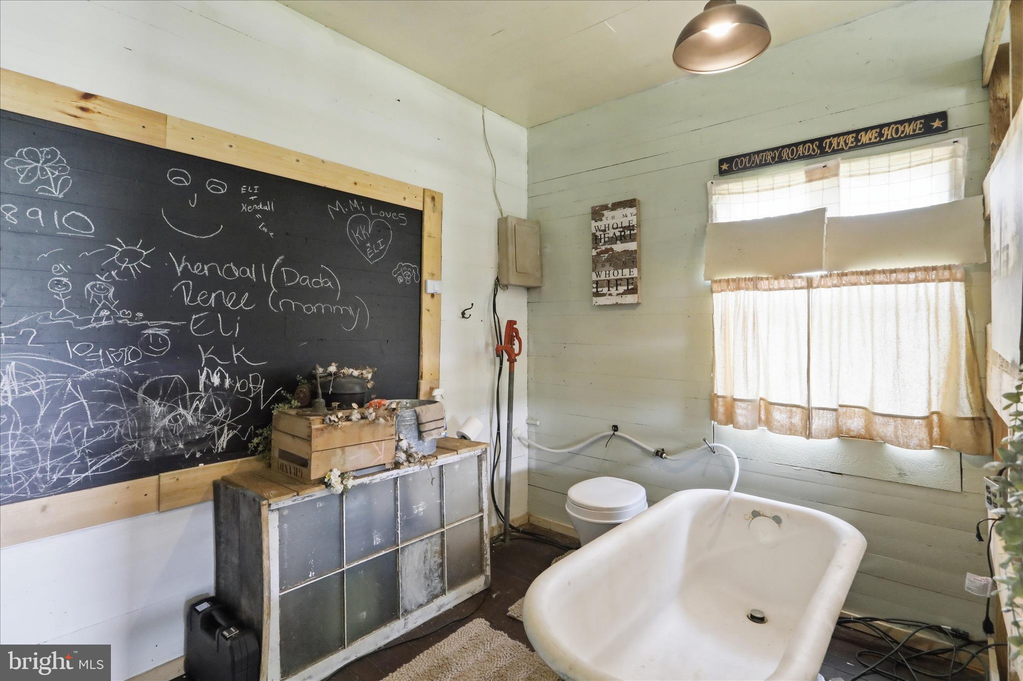 2334 Ash Ruckman Road Augusta, WV 26704 - Photo 65 of 72 Inside Cabin