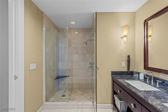 $10,000 | 2700 South Las Vegas Boulevard, Unit 4304, Las Vegas, NV 89109