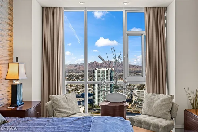 $10,000 | 2700 South Las Vegas Boulevard, Unit 4304, Las Vegas, NV 89109