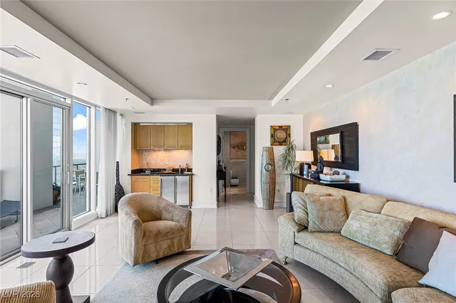 $10,000 | 2700 South Las Vegas Boulevard, Unit 4304, Las Vegas, NV 89109