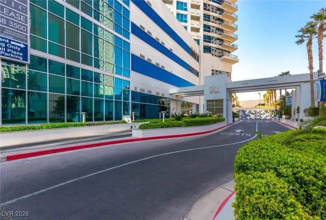 $10,000 | 2700 South Las Vegas Boulevard, Unit 4304, Las Vegas, NV 89109
