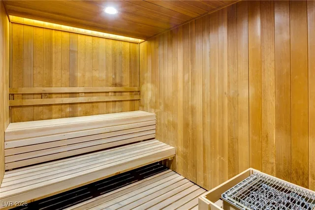 $10,000 | 2700 South Las Vegas Boulevard, Unit 4304, Las Vegas, NV 89109