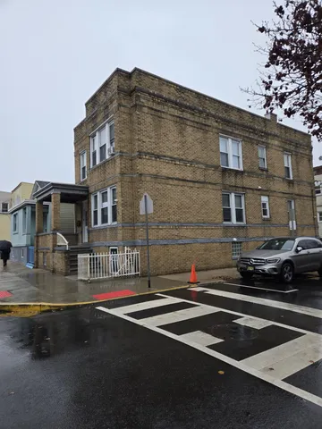 $3,395 | 540 61st Street, Unit 1, West New York, NJ 07093