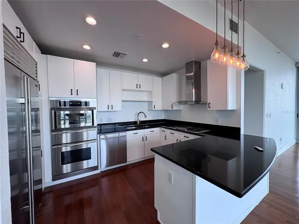 $6,600 | 150 East Robinson Street, Unit 3301, Orlando, FL 32801