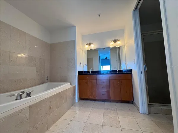 $6,600 | 150 East Robinson Street, Unit 3301, Orlando, FL 32801