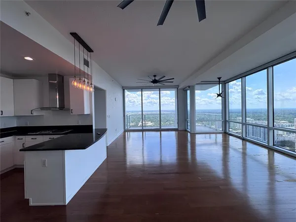 $6,600 | 150 East Robinson Street, Unit 3301, Orlando, FL 32801