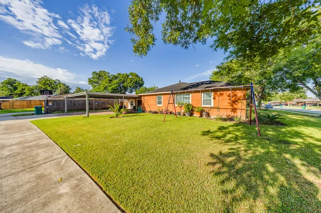 $285,000 | 1602 Easthaven Drive, Pasadena, TX 77506