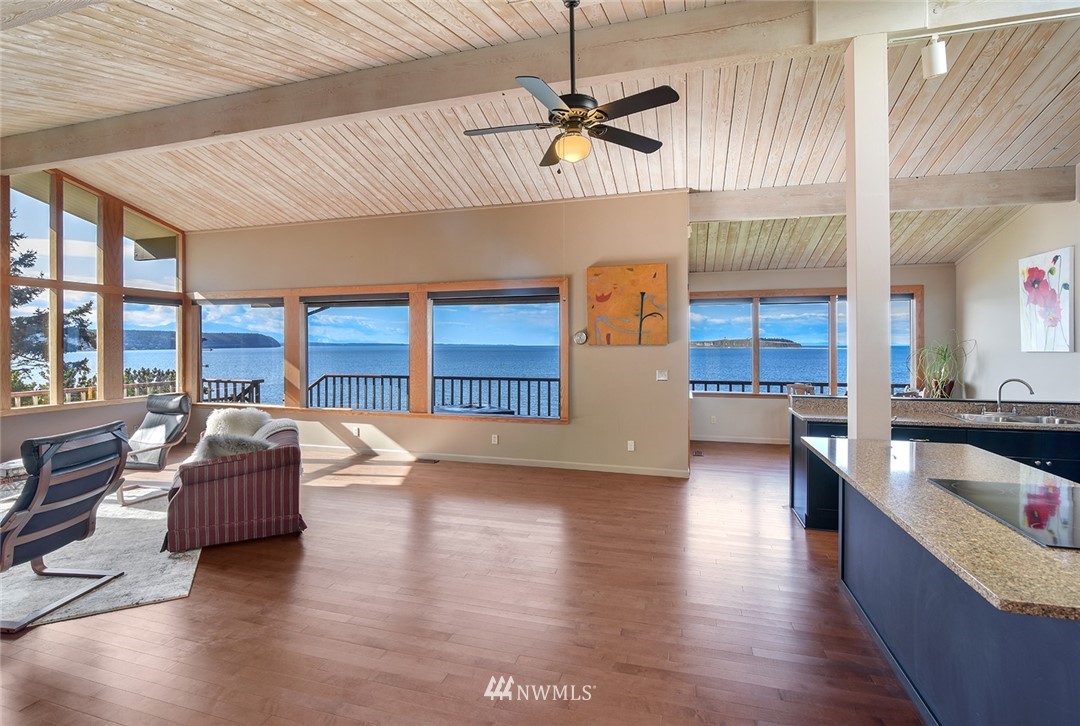 141 Victoria Loop Port Townsend, WA 98368 - Photo 3 of 31 Gallery Image 3