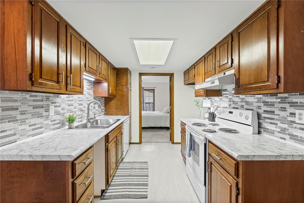 503 North Jenkins Boulevard Raymore, MO 64083 - Photo 12 of 25