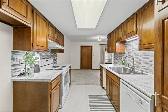 $145,000 | 503 North Jenkins Boulevard, Raymore, MO 64083