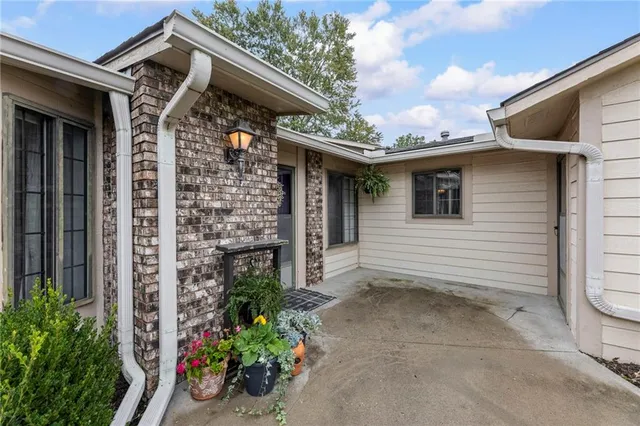 $145,000 | 503 North Jenkins Boulevard, Raymore, MO 64083