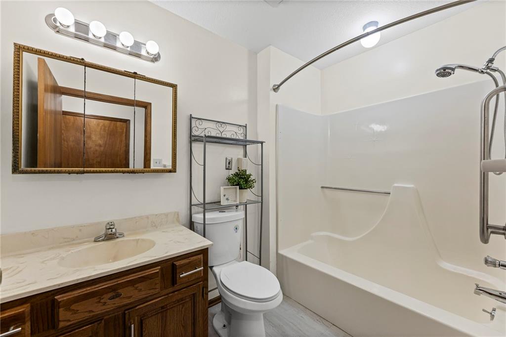 503 North Jenkins Boulevard Raymore, MO 64083 - Photo 22 of 25