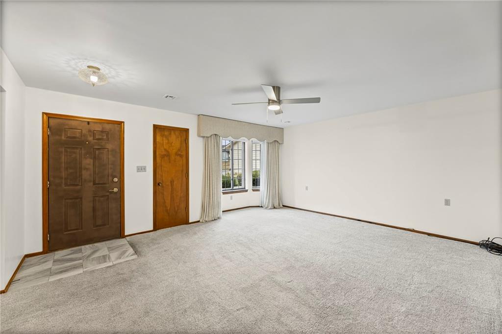 503 North Jenkins Boulevard Raymore, MO 64083 - Photo 4 of 25