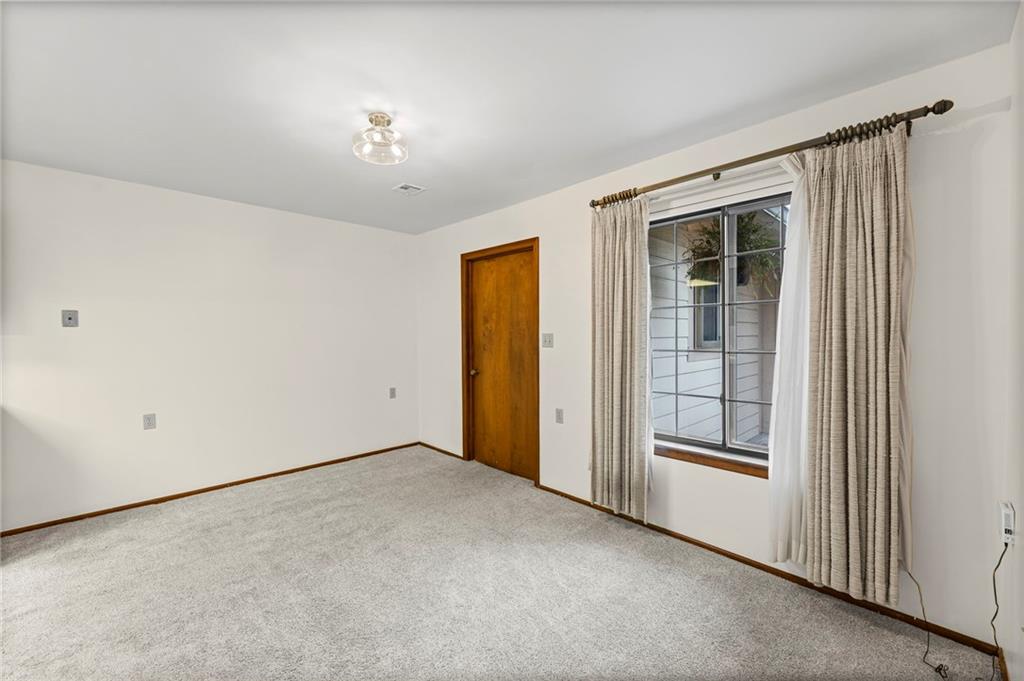 503 North Jenkins Boulevard Raymore, MO 64083 - Photo 8 of 25