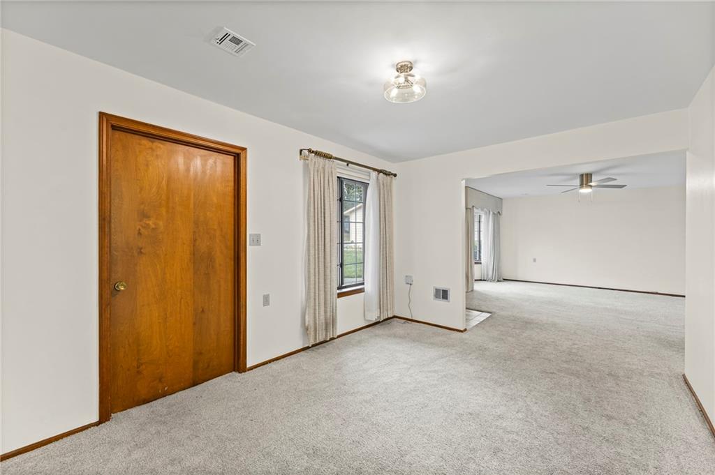 503 North Jenkins Boulevard Raymore, MO 64083 - Photo 9 of 25