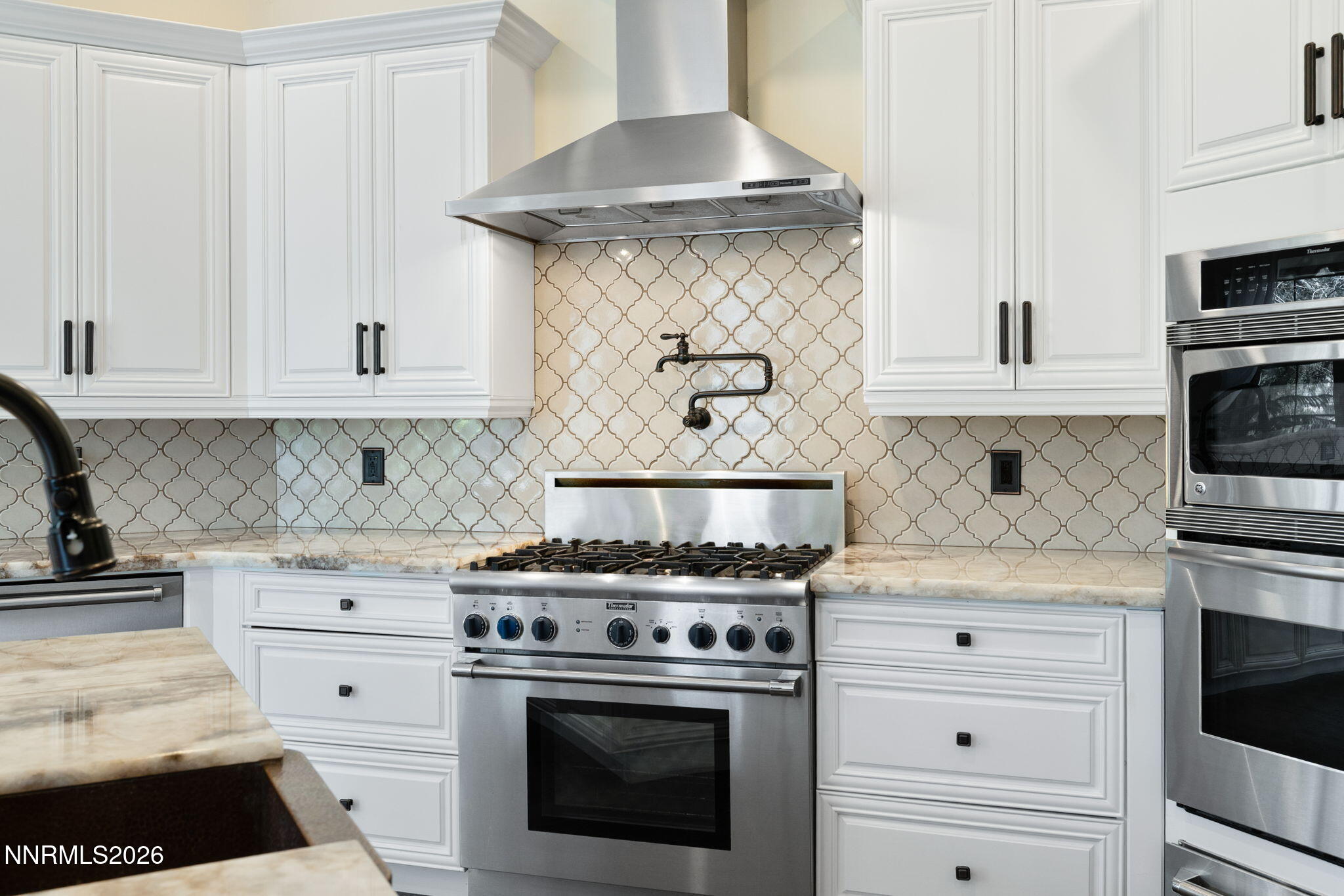 12910 Silver Wolf Road Reno, NV 89511 - Photo 17 of 65 77-web-or-mls-12910 Silver Wolf Kitchen-
