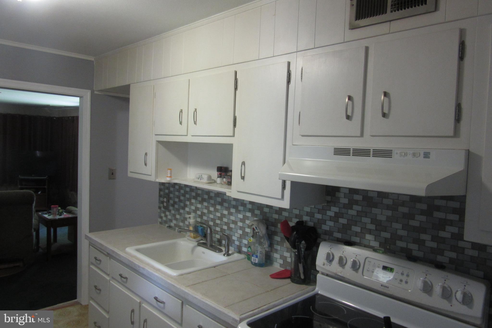 233 Trenton Road Fairless Hills, PA 19030 - Photo 7 of 23 Gallery Image 7