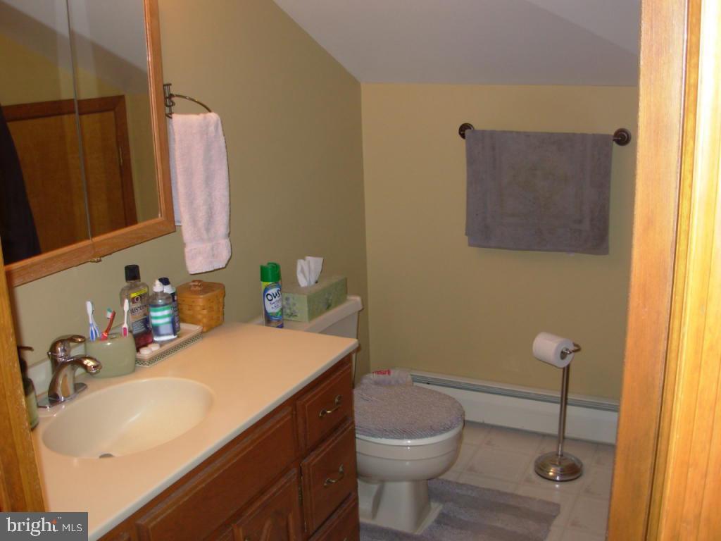 572 Hi View Drive Lititz, PA 17543 - Photo 12 of 19 Gallery Image 12