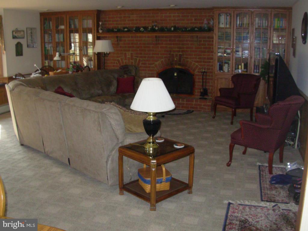 572 Hi View Drive Lititz, PA 17543 - Photo 7 of 19 Gallery Image 7