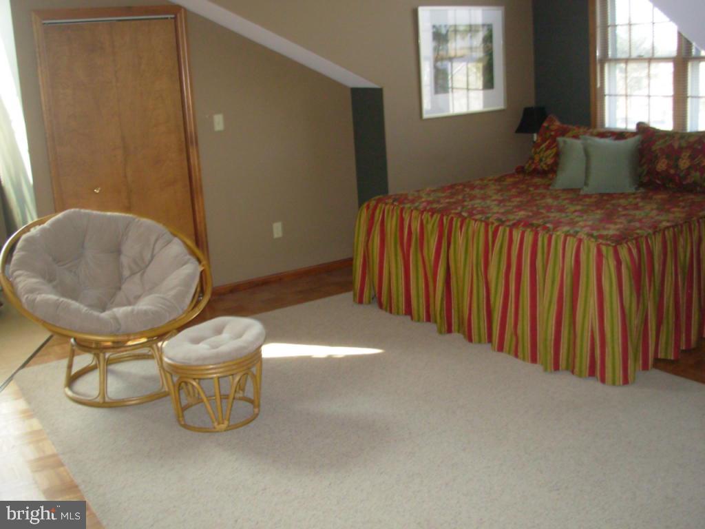 572 Hi View Drive Lititz, PA 17543 - Photo 10 of 19 Gallery Image 10