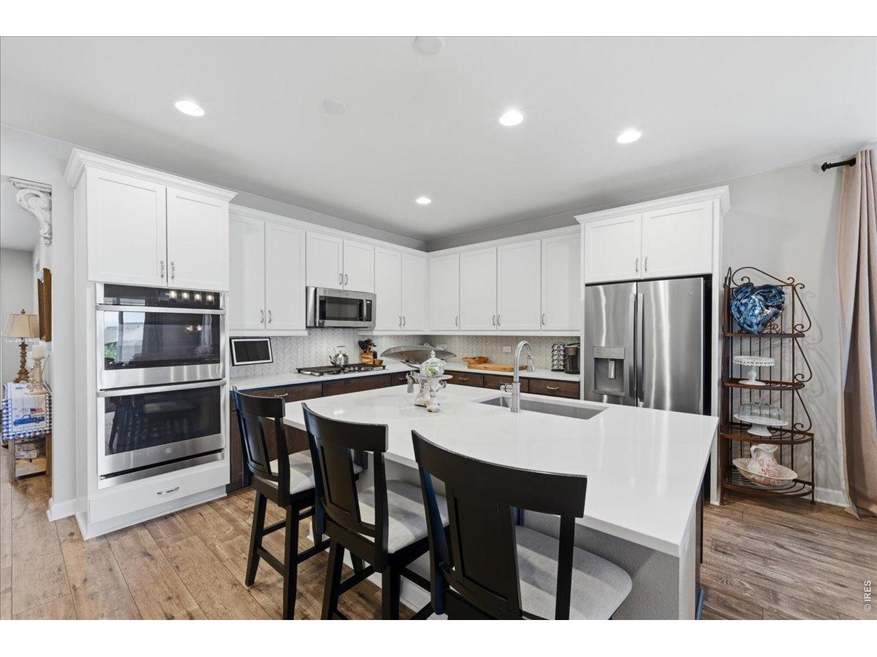 997 Blue Bell Road Berthoud, CO 80513 - Photo 6 of 50 Chefs gourmet kitchen