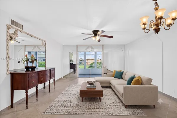 $98,899 | 2615 Northeast 1st Court, Unit 303, Boynton Beach, FL 33435