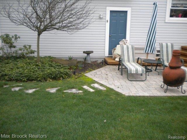 1122 Harding Avenue Rochester, MI 48307 - Photo 11 of 23 Back Yard (Part)