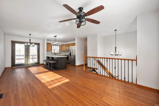 $750,000 | 3798 County Rd S 100 West, Hartford City, IN 47348