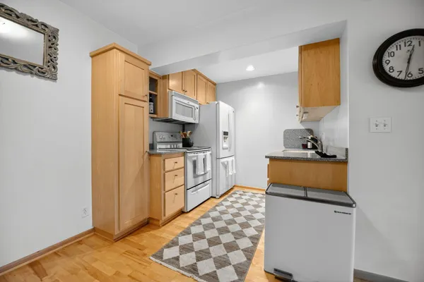 $129,900 | 2700 Oxford Street North, Unit 135, St. Paul, MN 55113