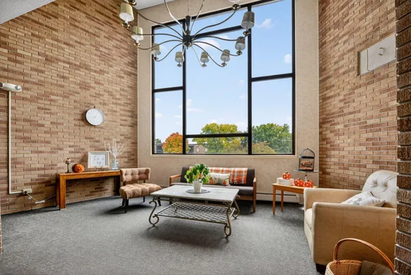$129,900 | 2700 Oxford Street North, Unit 135, St. Paul, MN 55113