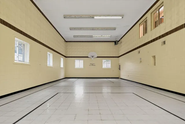 $132,900 | 2700 Oxford Street North, Unit 135, St. Paul, MN 55113