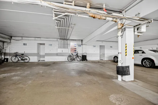 $132,900 | 2700 Oxford Street North, Unit 135, St. Paul, MN 55113