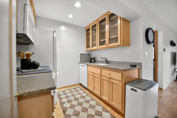 $129,900 | 2700 Oxford Street North, Unit 135, St. Paul, MN 55113