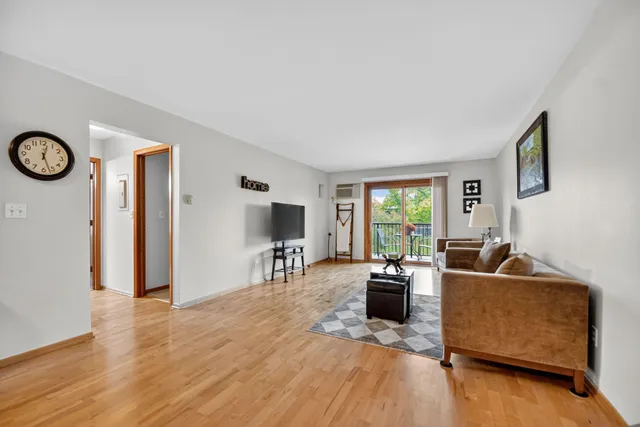 $132,900 | 2700 Oxford Street North, Unit 135, St. Paul, MN 55113