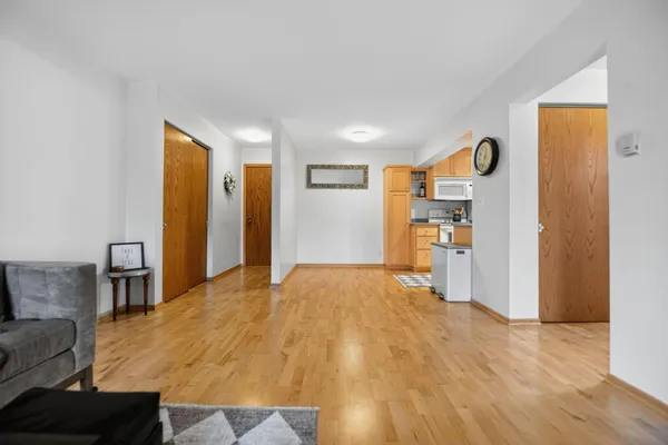 $129,900 | 2700 Oxford Street North, Unit 135, St. Paul, MN 55113