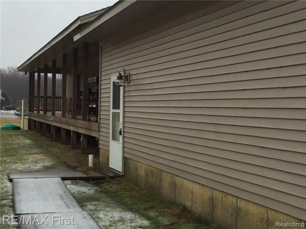 6228 Short Cut Road Marine City, MI 48039 - Photo 3 of 43 image.jpeg