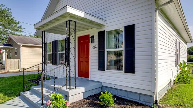 $199,000 | 908 Main Street, Memphis, IN 47143