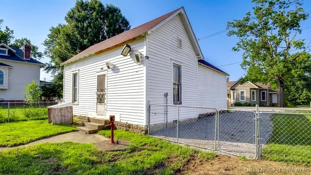 $199,000 | 908 Main Street, Memphis, IN 47143