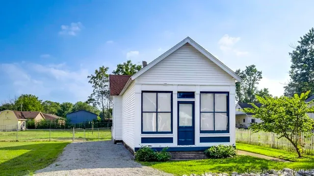 $199,000 | 908 Main Street, Memphis, IN 47143