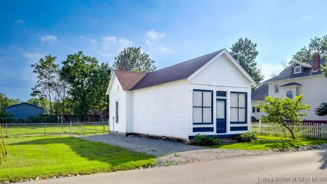 $199,000 | 908 Main Street, Memphis, IN 47143
