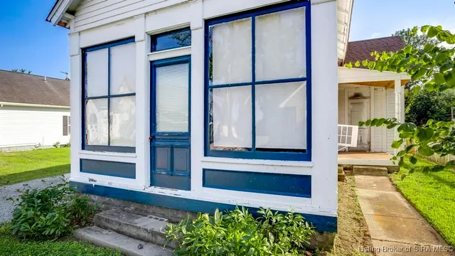 $199,000 | 908 Main Street, Memphis, IN 47143