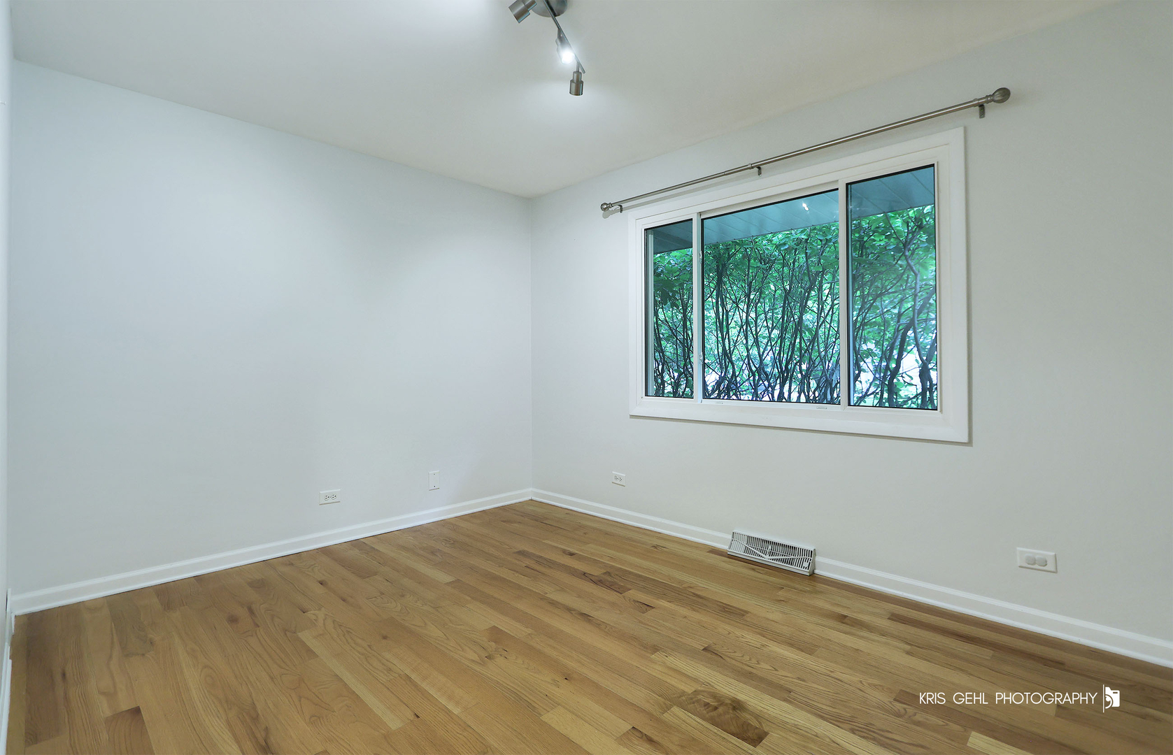 605 West Gilbert Road Palatine, IL 60067 - Photo 13 of 20 Gallery Image 13
