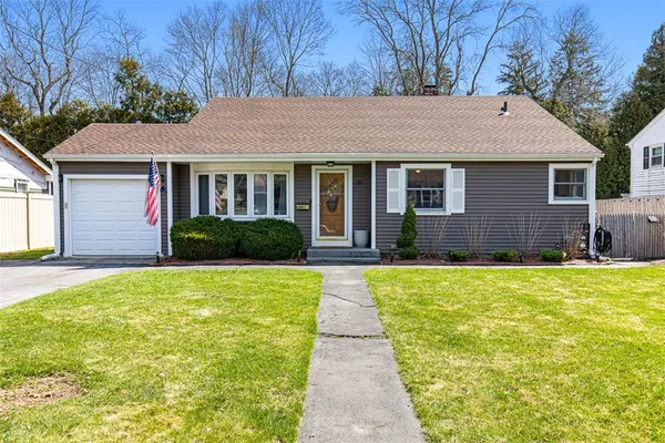 $489,000 | 26 Manning Drive, East Providence, RI 02915